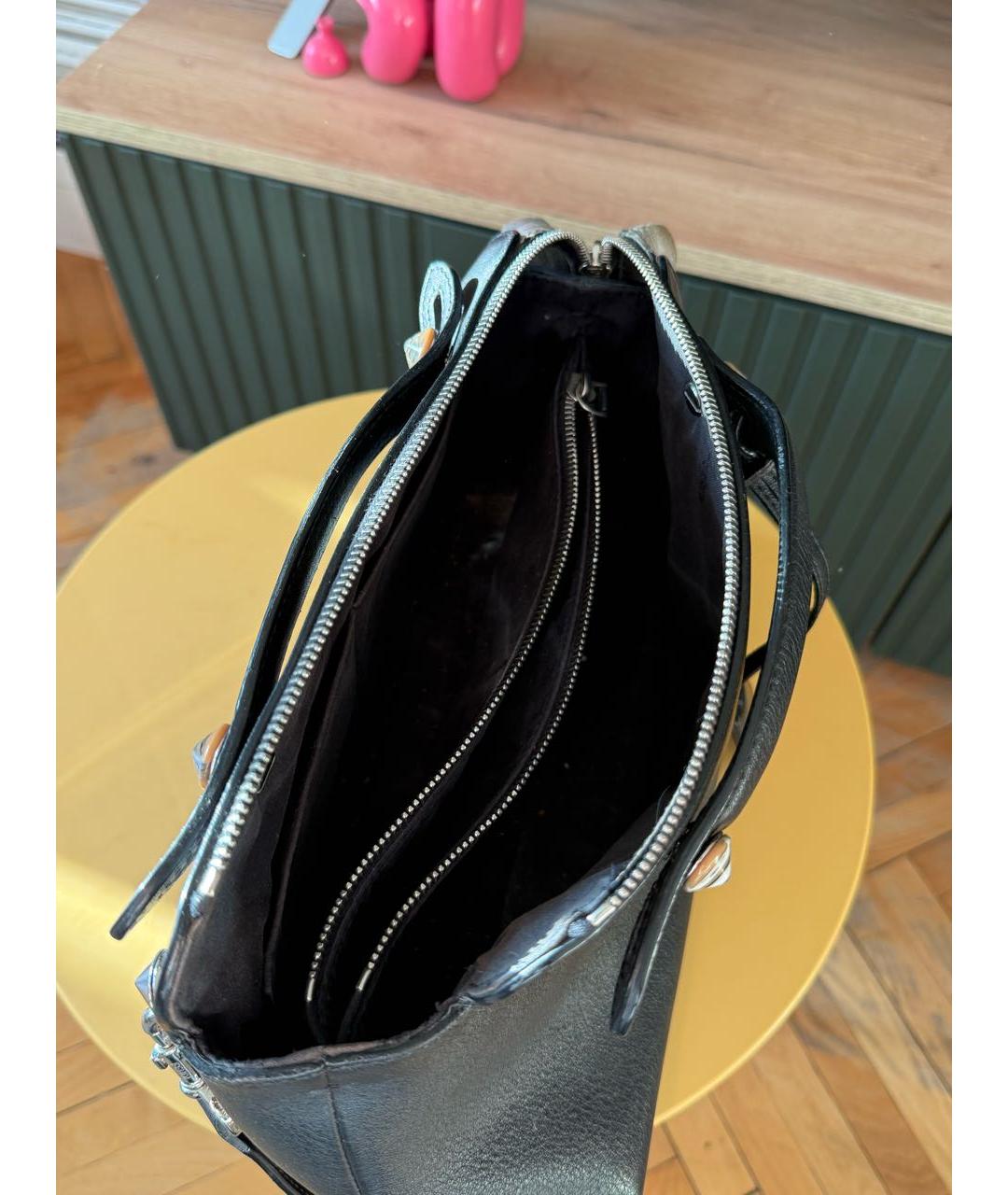 FENDI Черная кожаная сумка через плечо, фото 5