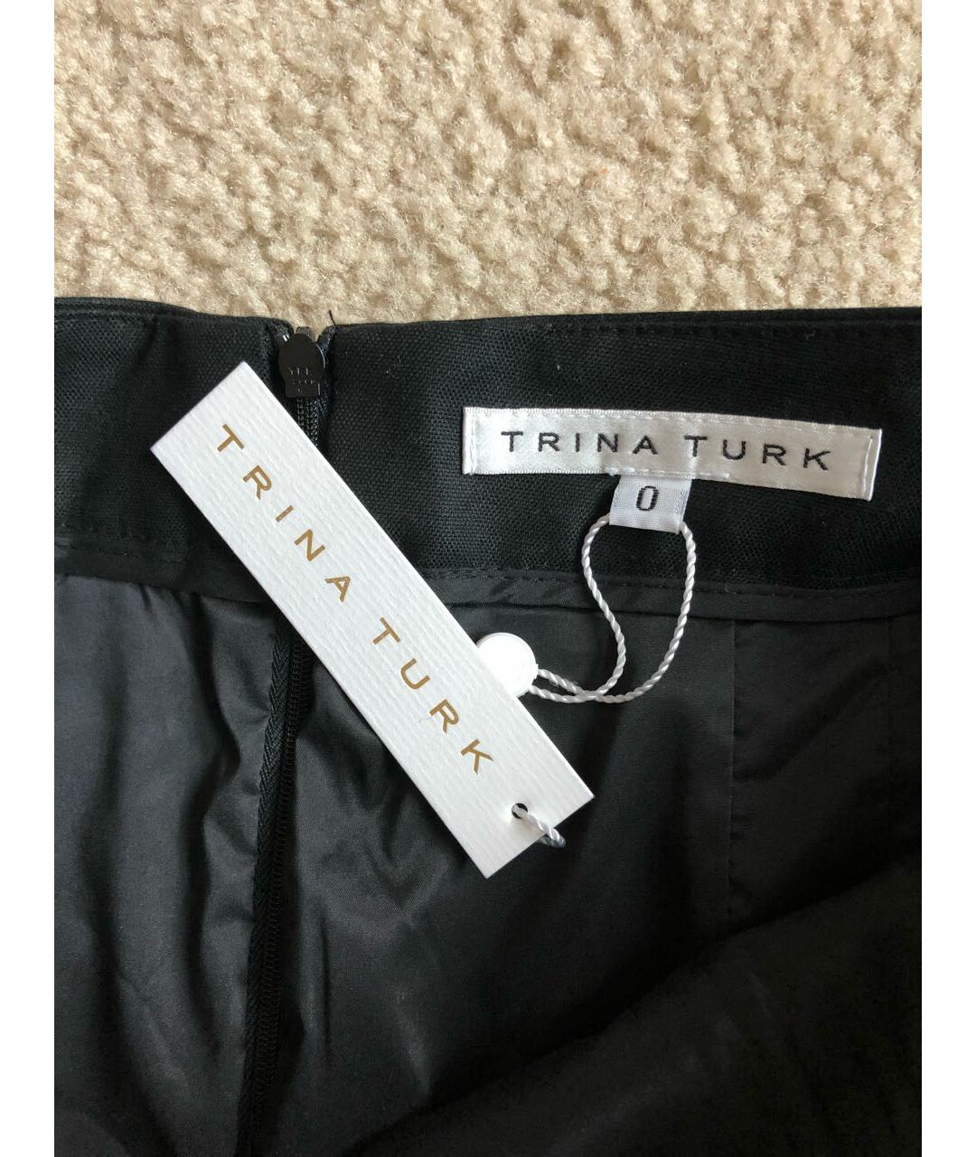 TRINA TURK Черная твидовая юбка мини, фото 2