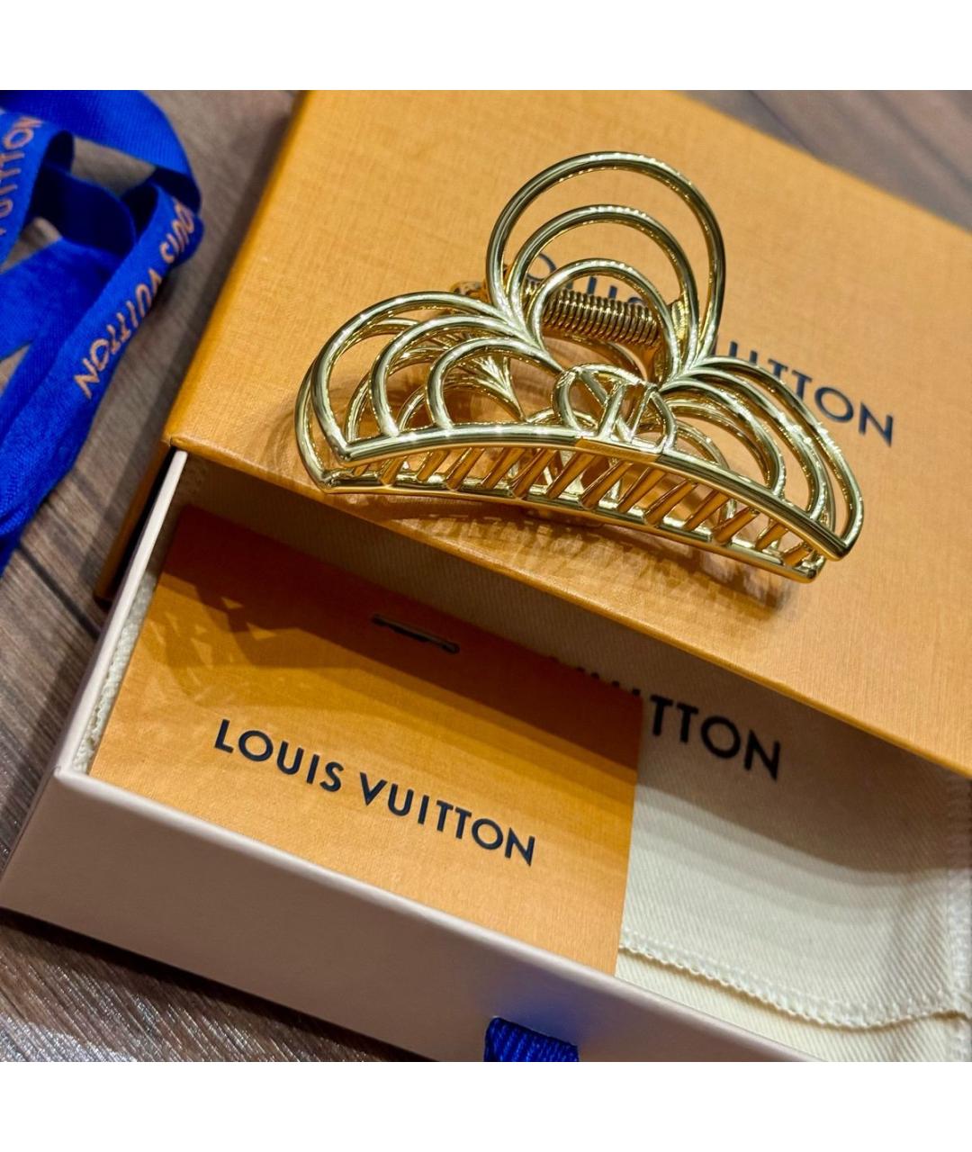 LOUIS VUITTON Золотая заколка, фото 4