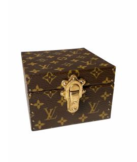 LOUIS VUITTON Шкатулка
