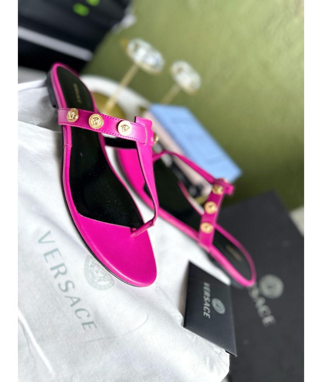 VERSACE Фуксия кожаные сандалии, фото 2