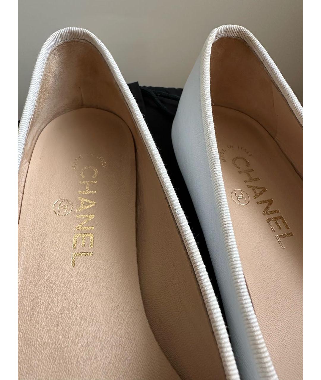 CHANEL Белые кожаные балетки, фото 5