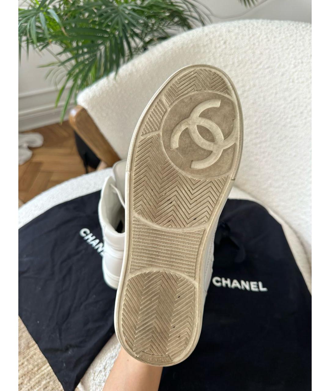 CHANEL Белые кожаные кроссовки, фото 6