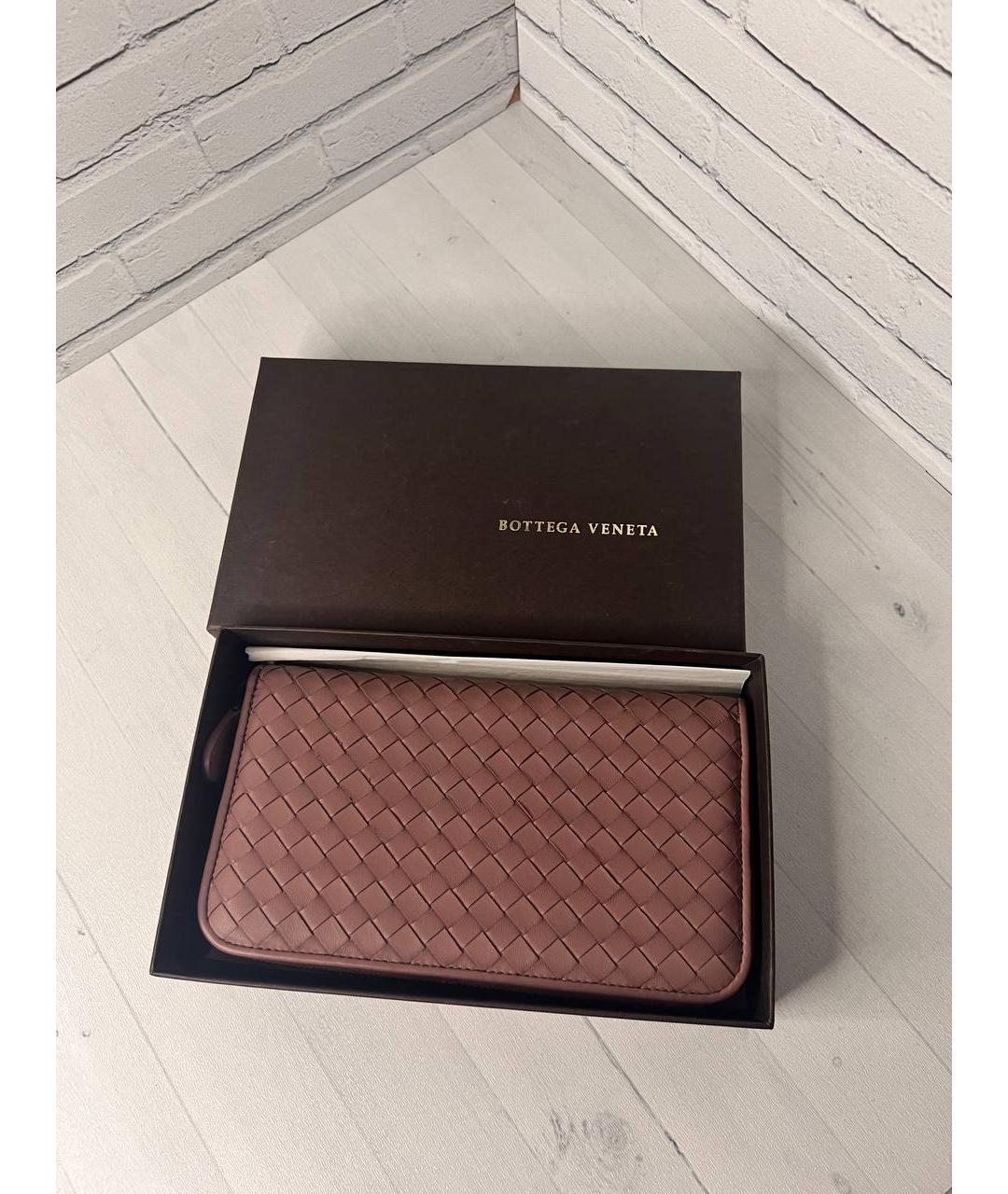 BOTTEGA VENETA Коралловый кожаный кошелек, фото 1