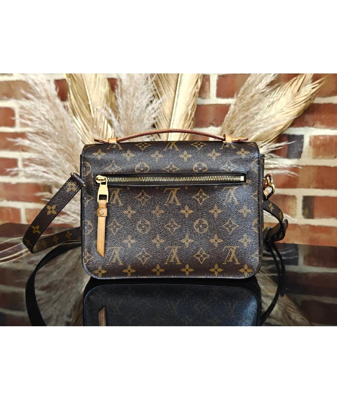 LOUIS VUITTON Коричневая сумка с короткими ручками, фото 3