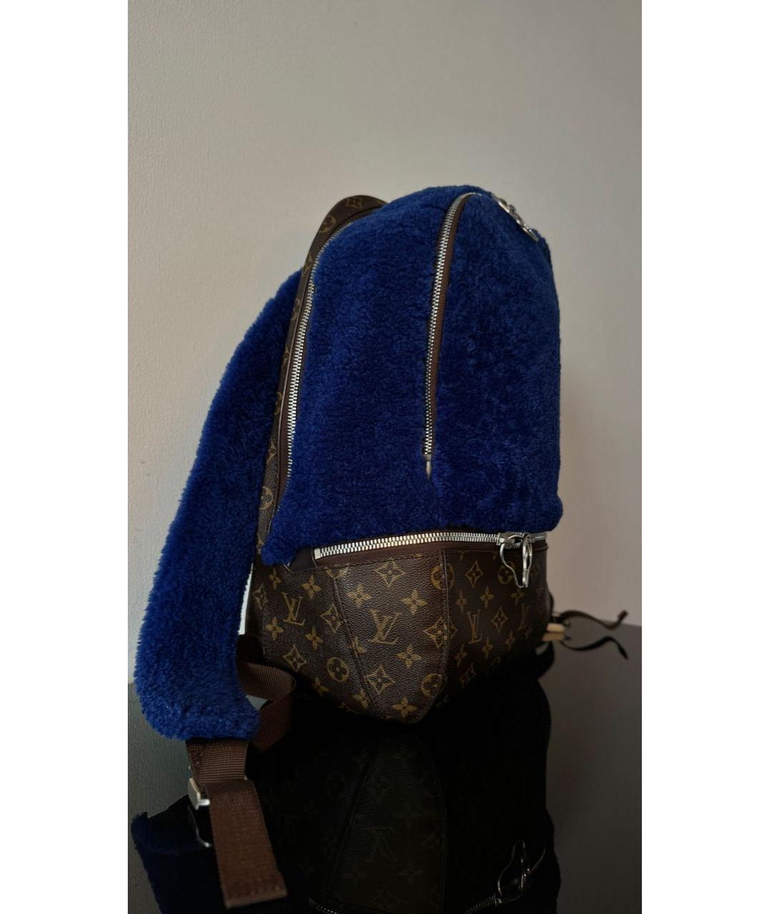 LOUIS VUITTON Темно-синий меховой рюкзак, фото 2