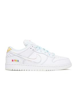 NIKE Кроссовки