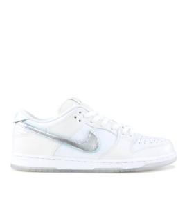 NIKE Кроссовки