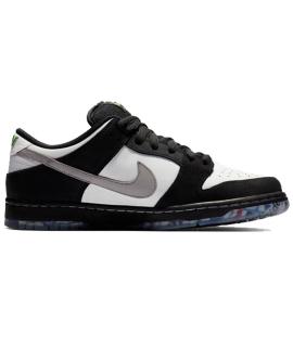 NIKE Кроссовки