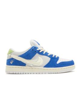 NIKE Кроссовки