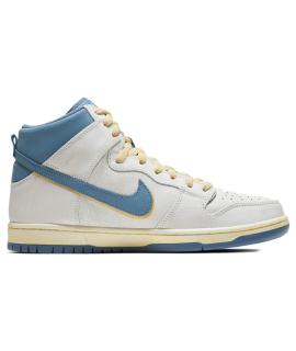 NIKE Кроссовки