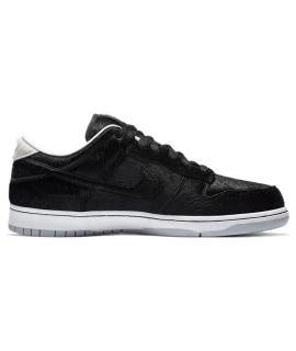 NIKE Кроссовки