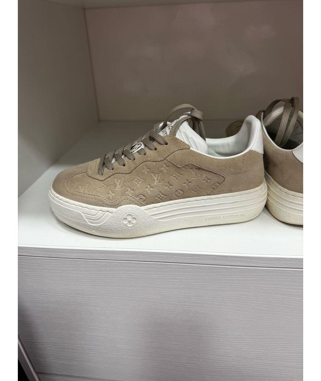 LOUIS VUITTON Бежевые замшевые кеды, фото 3