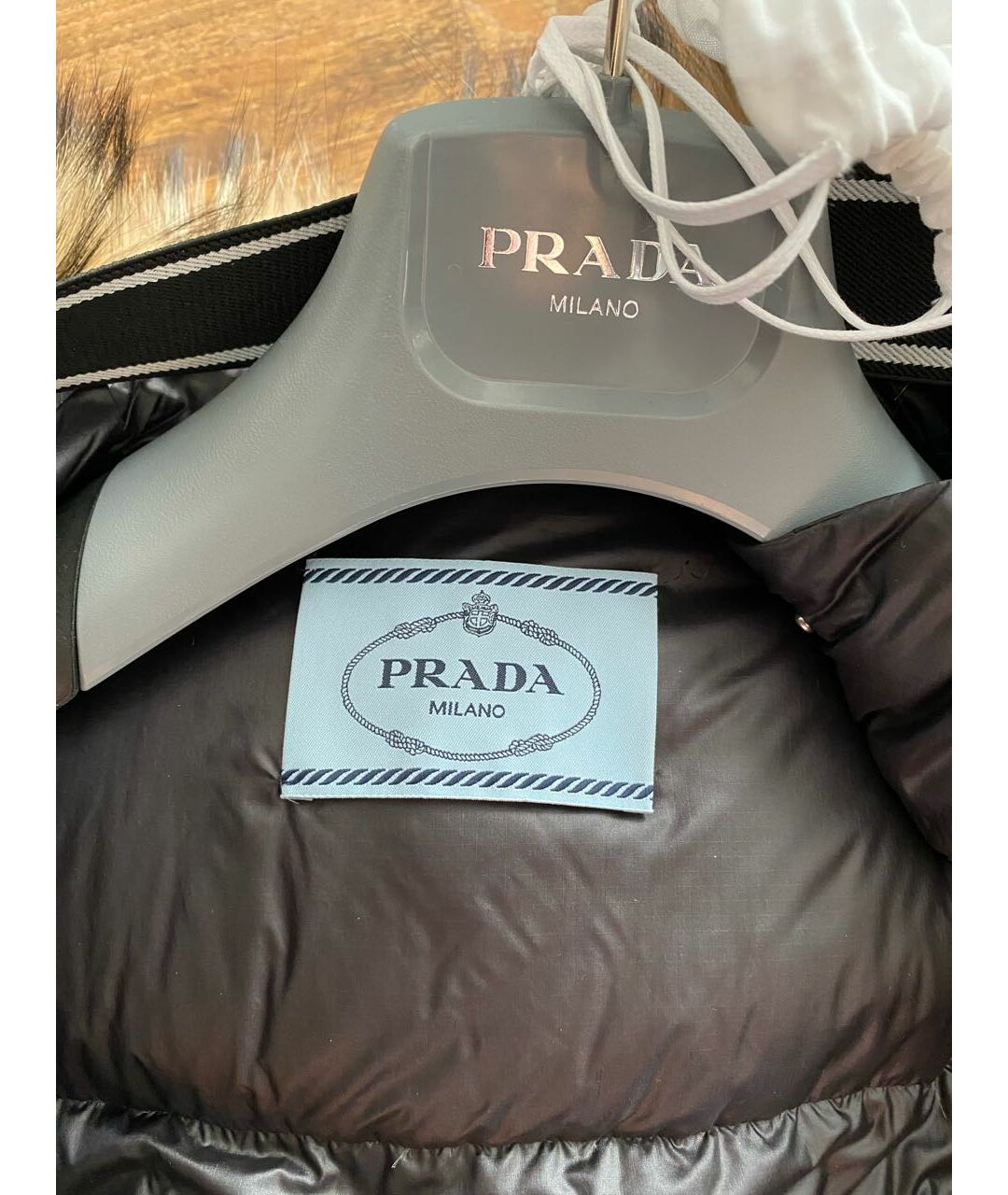 PRADA Антрацитовый пуховик, фото 3