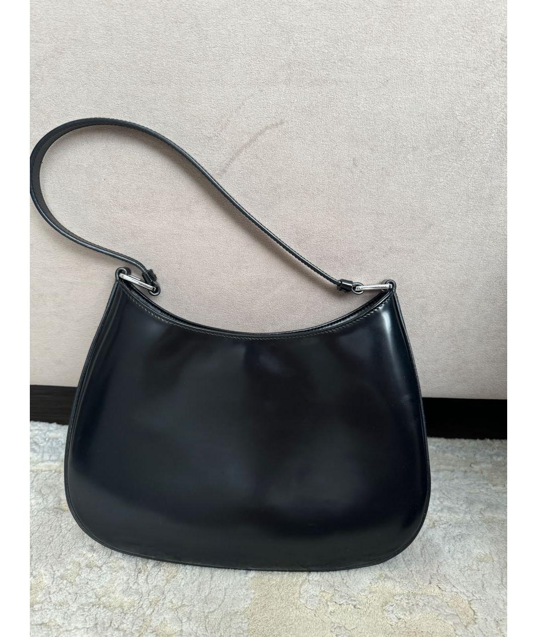 PRADA Черная сумка с короткими ручками из лакированной кожи, фото 3