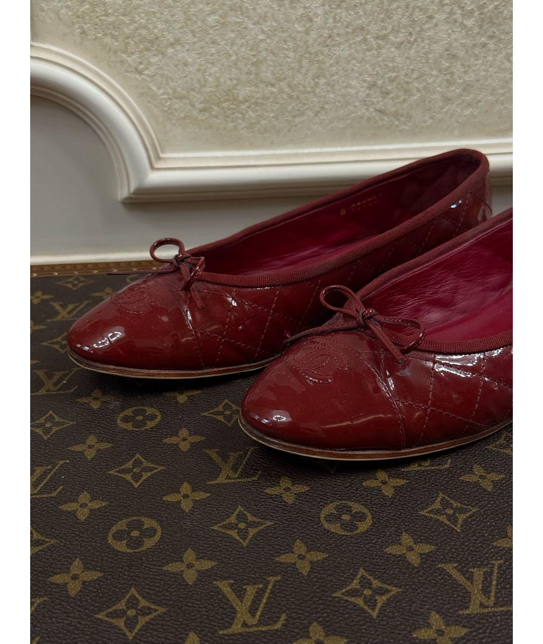 CHANEL Бордовые кожаные балетки, фото 3