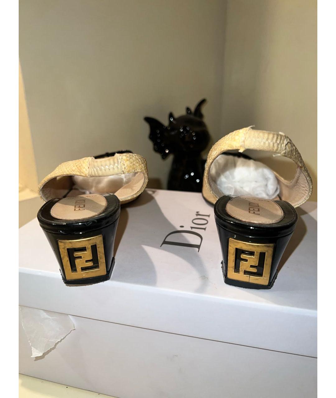 FENDI Бежевые кожаные лодочки на низком каблуке, фото 4