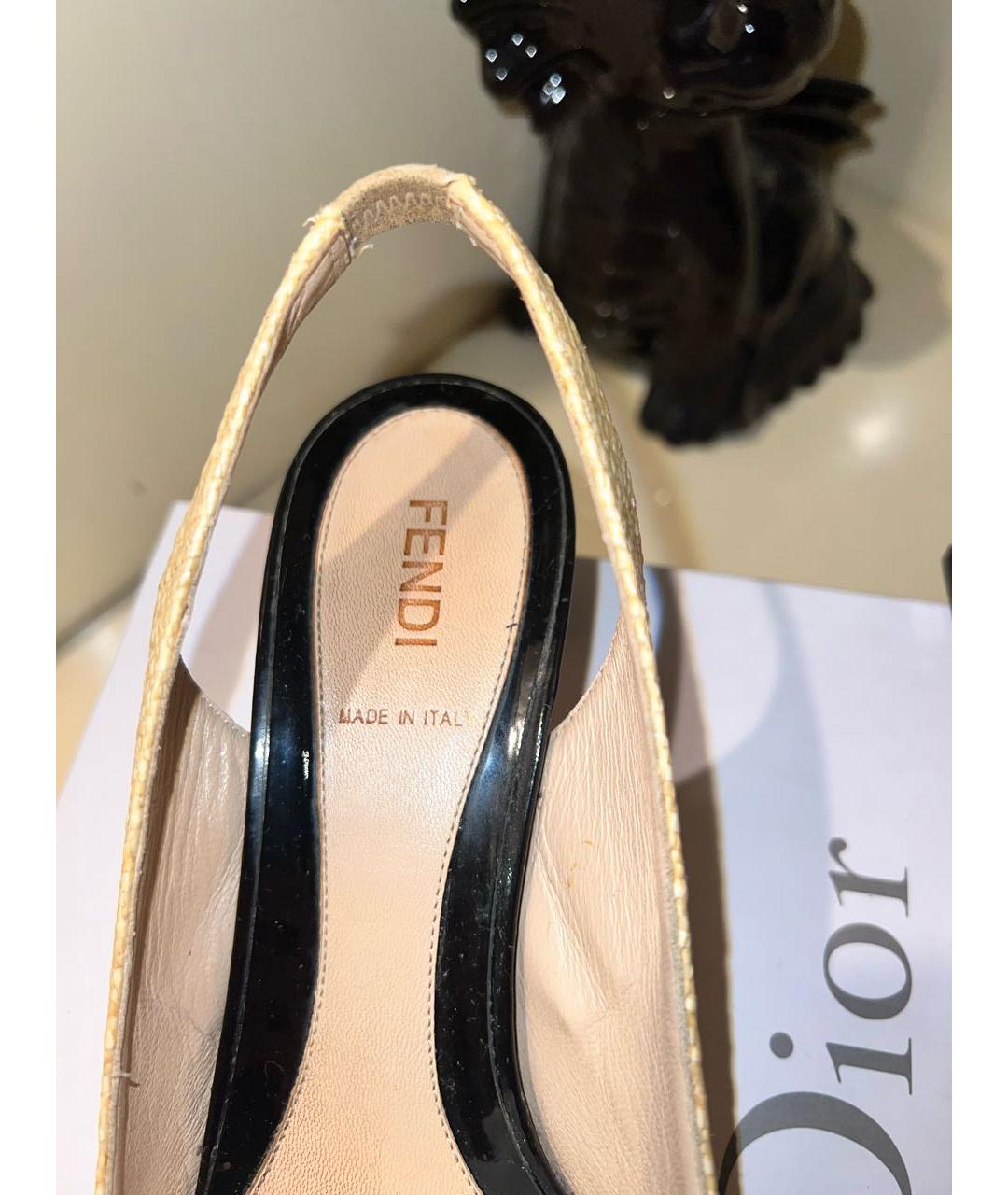 FENDI Бежевые кожаные лодочки на низком каблуке, фото 5
