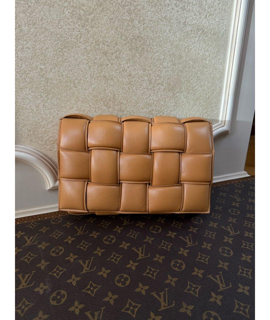 BOTTEGA VENETA Коричневая кожаная сумка через плечо, фото 9