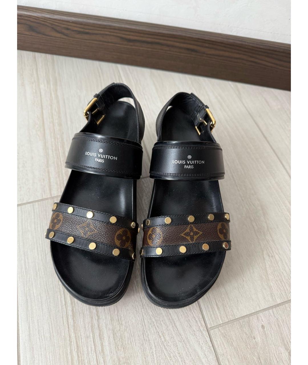 LOUIS VUITTON Черные кожаные сандалии, фото 2