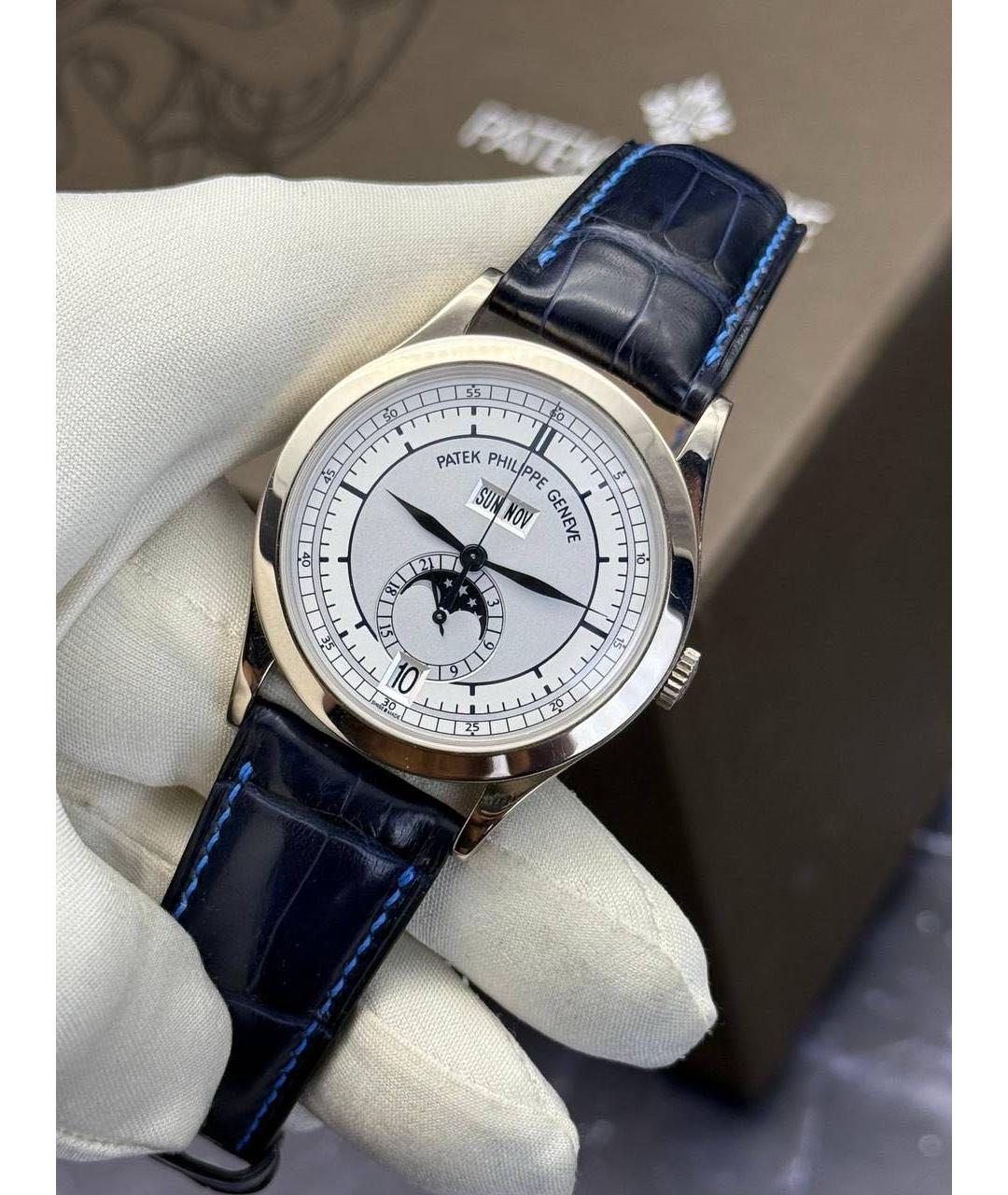 PATEK PHILIPPE Серые часы из белого золота, фото 3