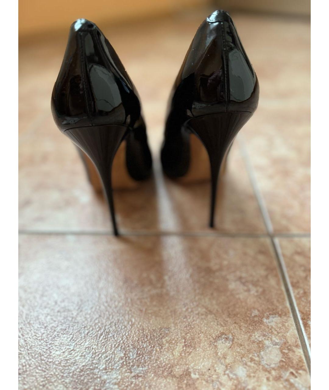 JIMMY CHOO Черные туфли из лакированной кожи, фото 3