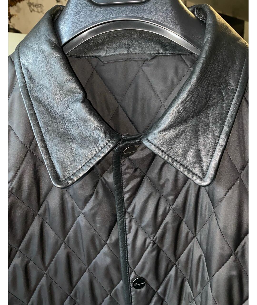SALVATORE FERRAGAMO Черная полиэстеровая куртка, фото 3