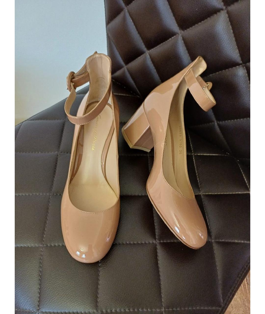 GIANVITO ROSSI Бежевые кожаные туфли, фото 5