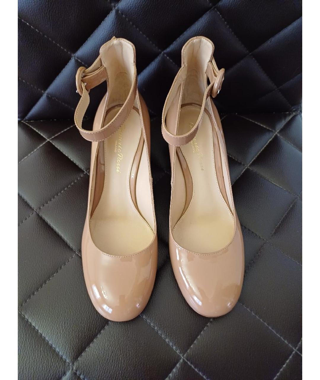 GIANVITO ROSSI Бежевые кожаные туфли, фото 7