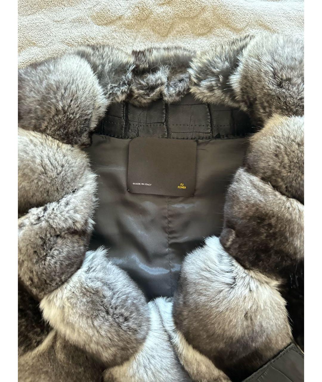 FENDI Черная куртка из экзотической кожи, фото 3
