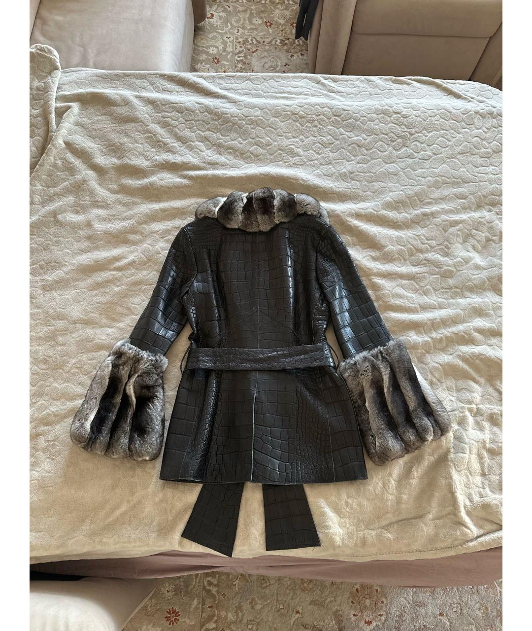 FENDI Черная куртка из экзотической кожи, фото 2