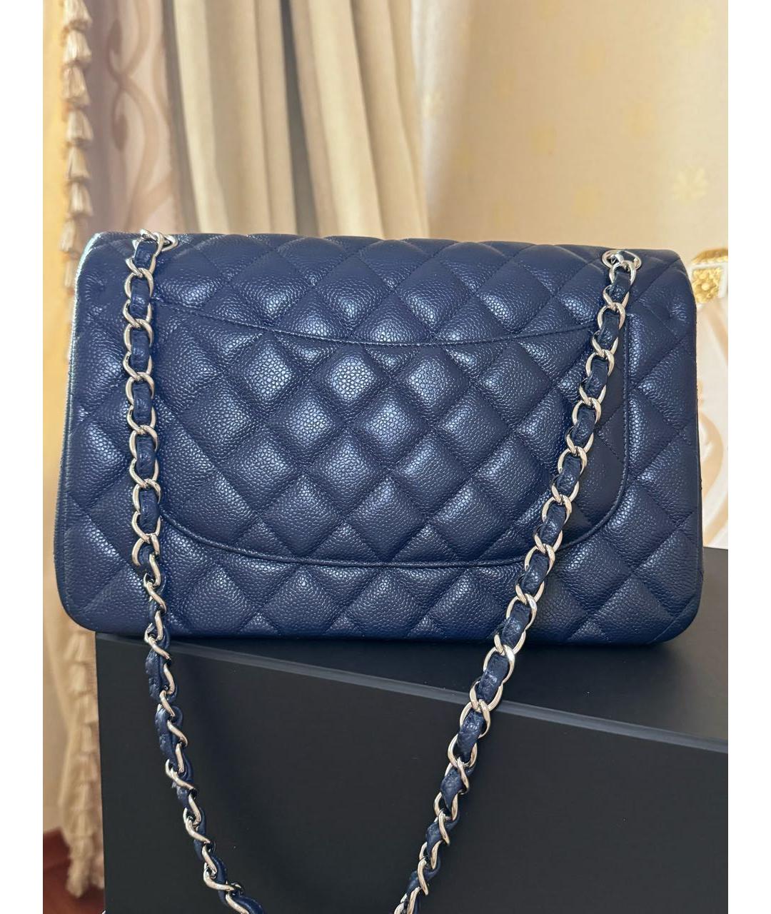 CHANEL Темно-синяя кожаная сумка через плечо, фото 3