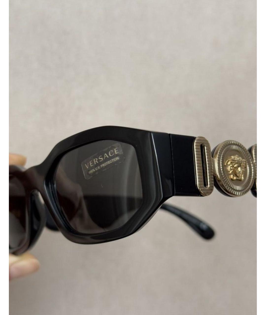 VERSACE Черные пластиковые солнцезащитные очки, фото 3