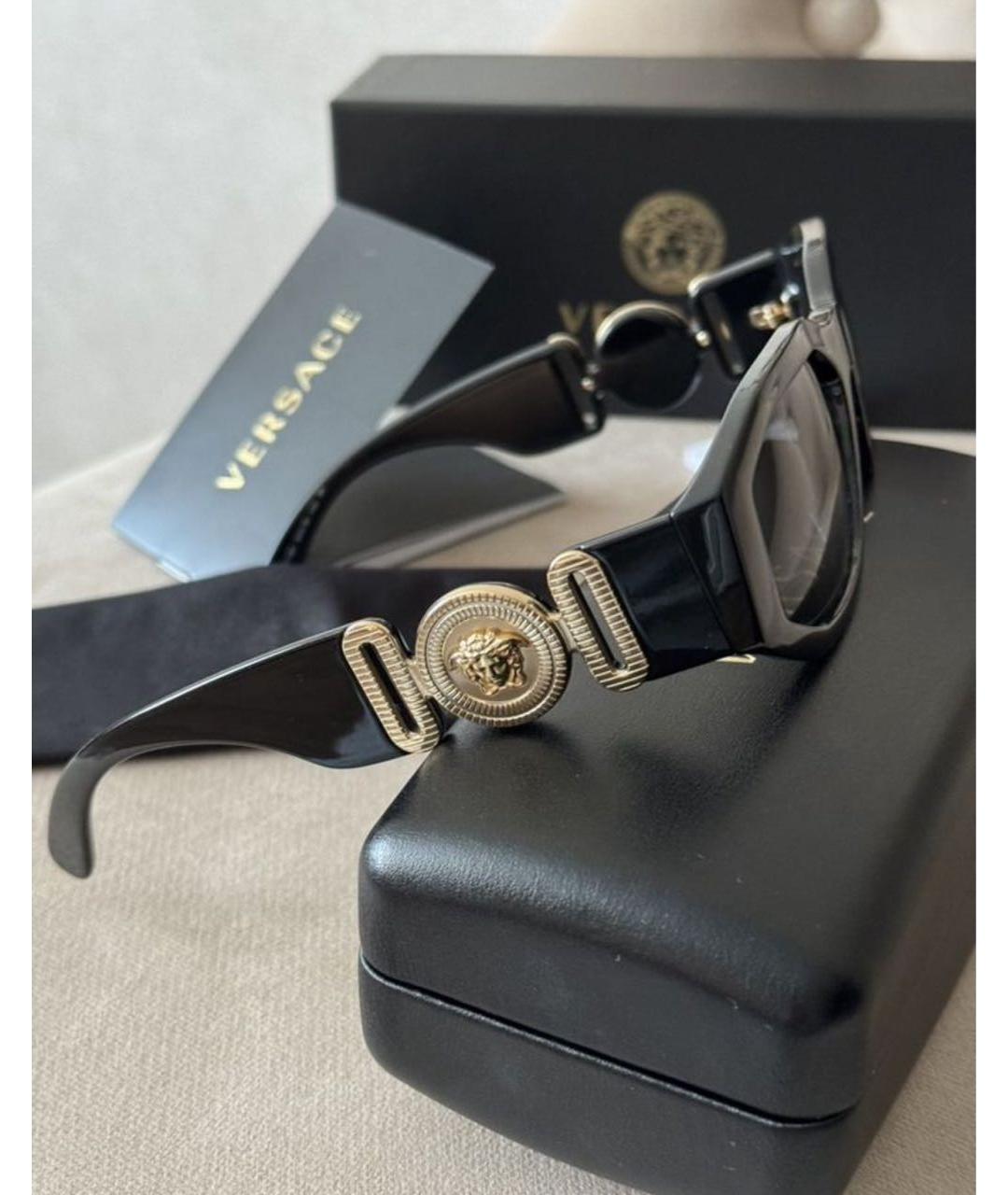 VERSACE Черные пластиковые солнцезащитные очки, фото 2