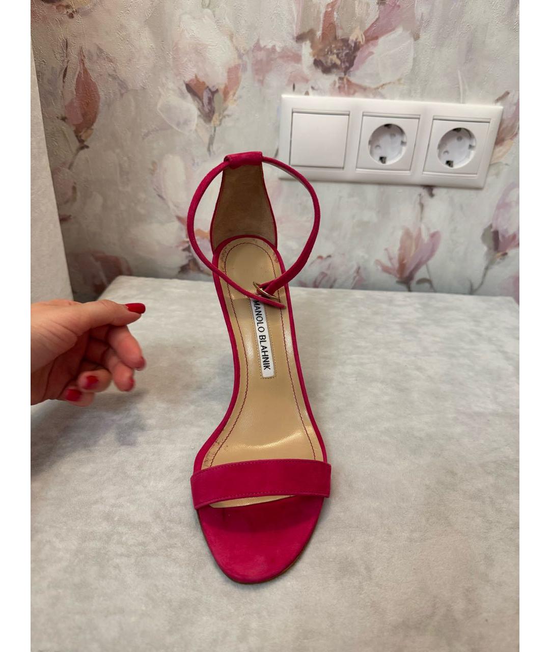 MANOLO BLAHNIK Фуксия замшевые босоножки, фото 2