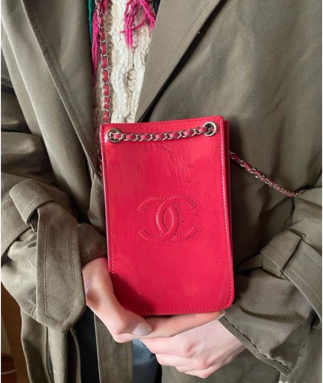 CHANEL Красная сумка через плечо из лакированной кожи, фото 2