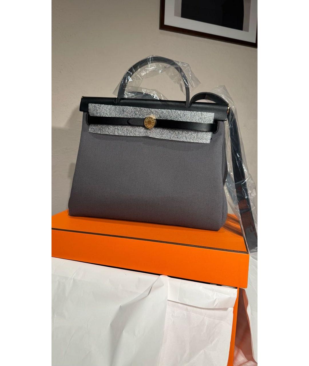 HERMES Антрацитовая кожаная сумка с короткими ручками, фото 5