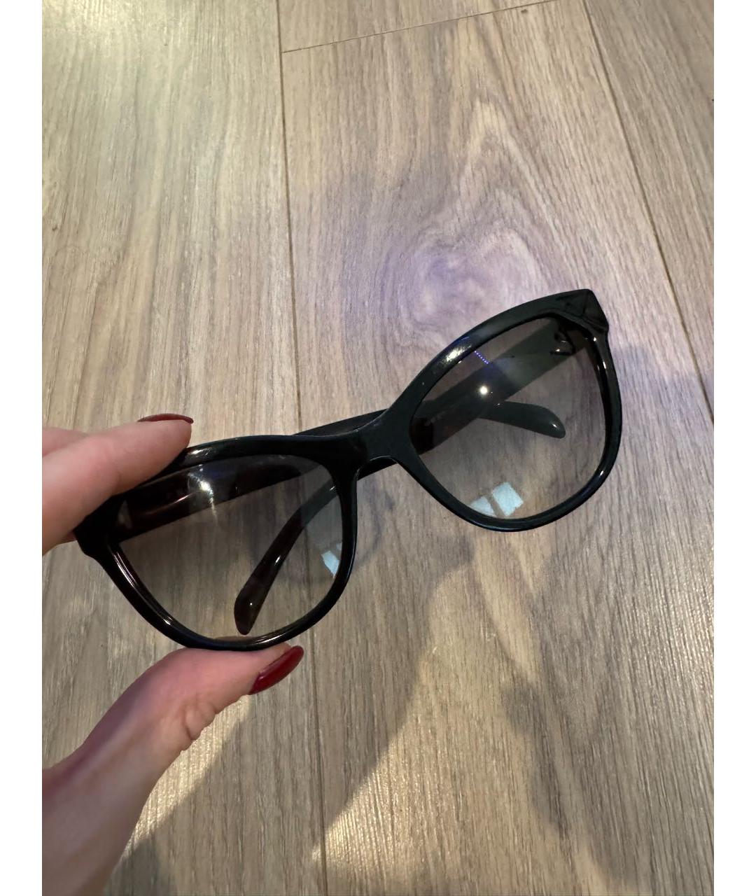 PRADA Черные пластиковые солнцезащитные очки, фото 5