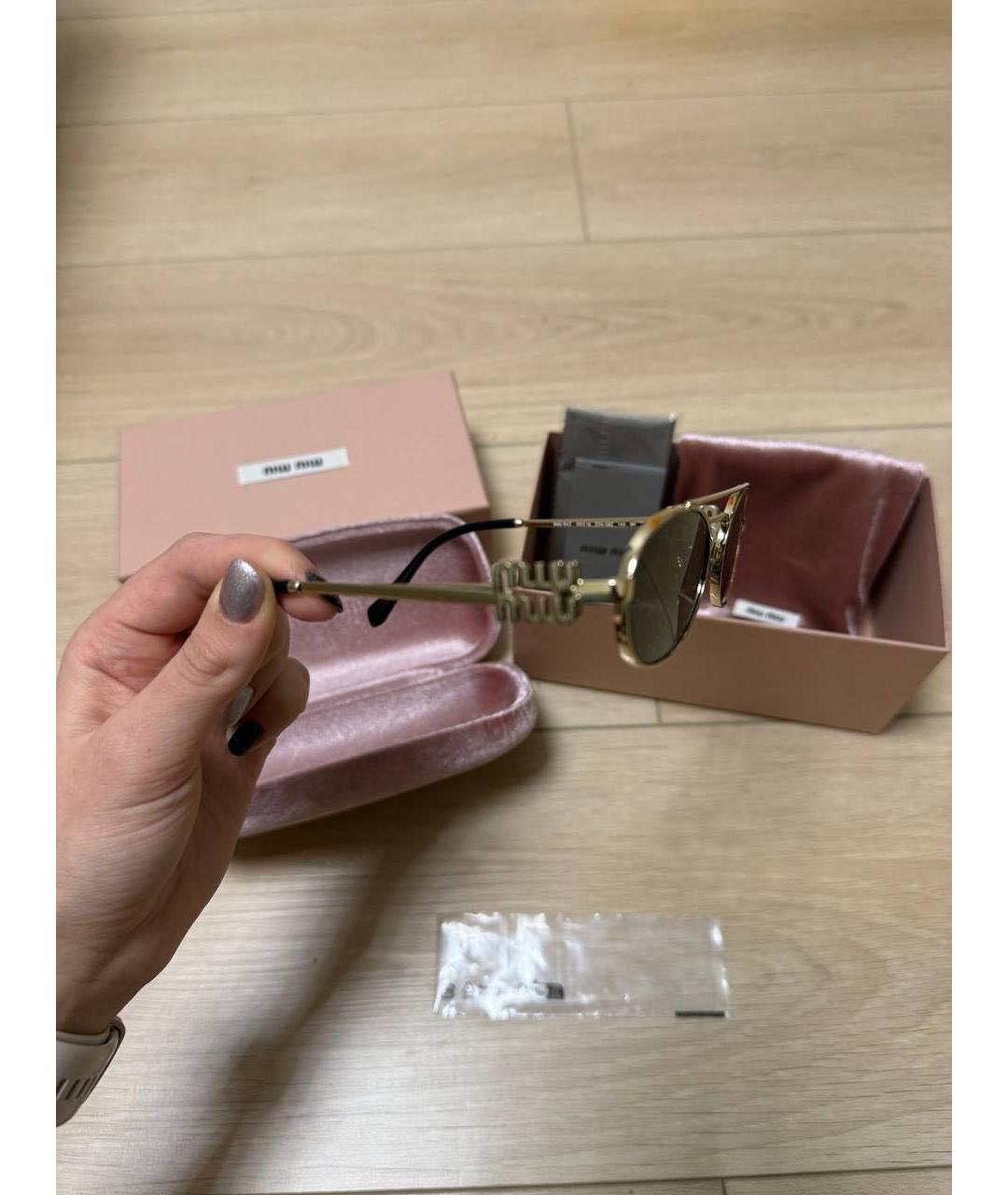 MIU MIU Золотые металлические солнцезащитные очки, фото 2