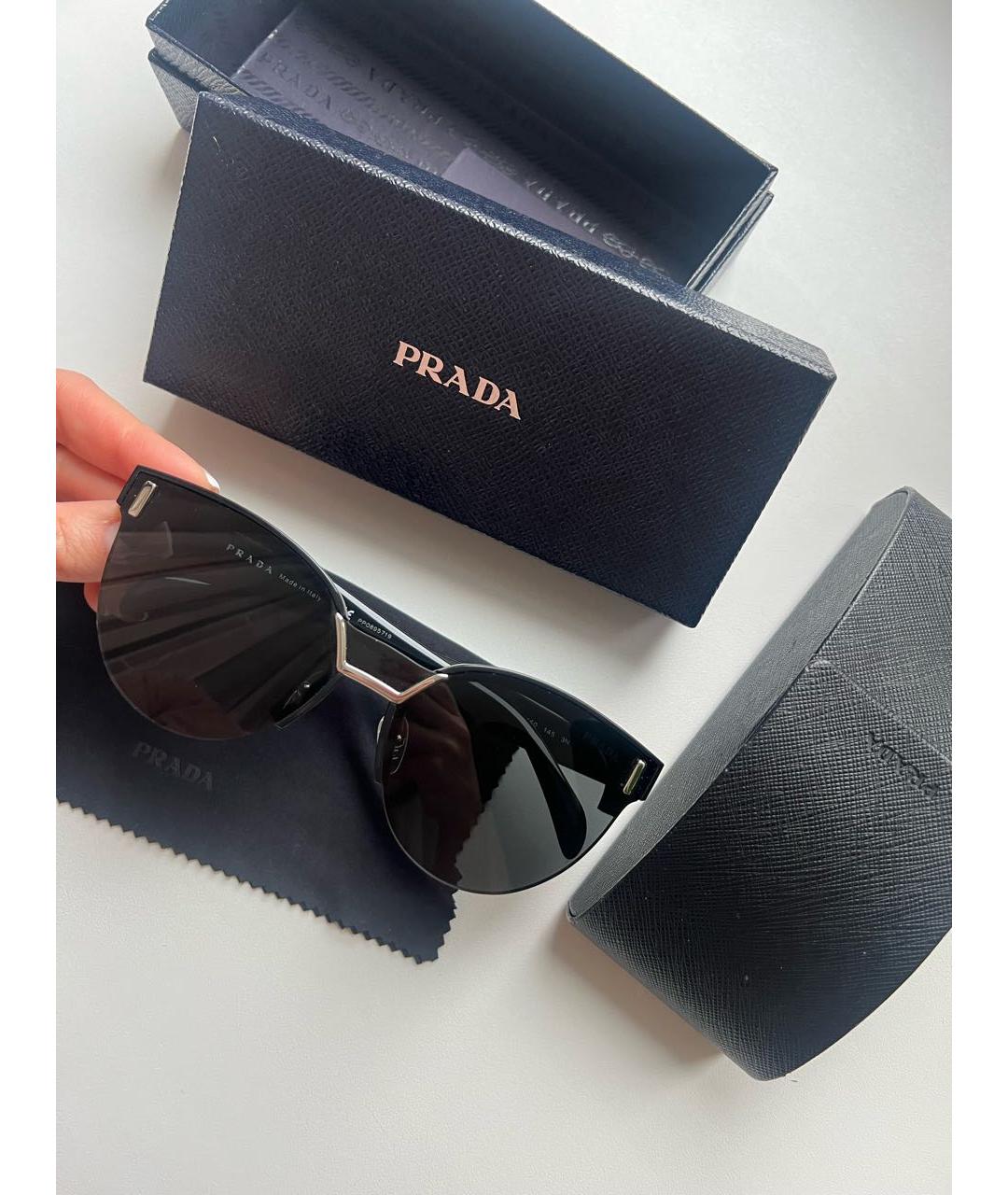 PRADA Черные пластиковые солнцезащитные очки, фото 5