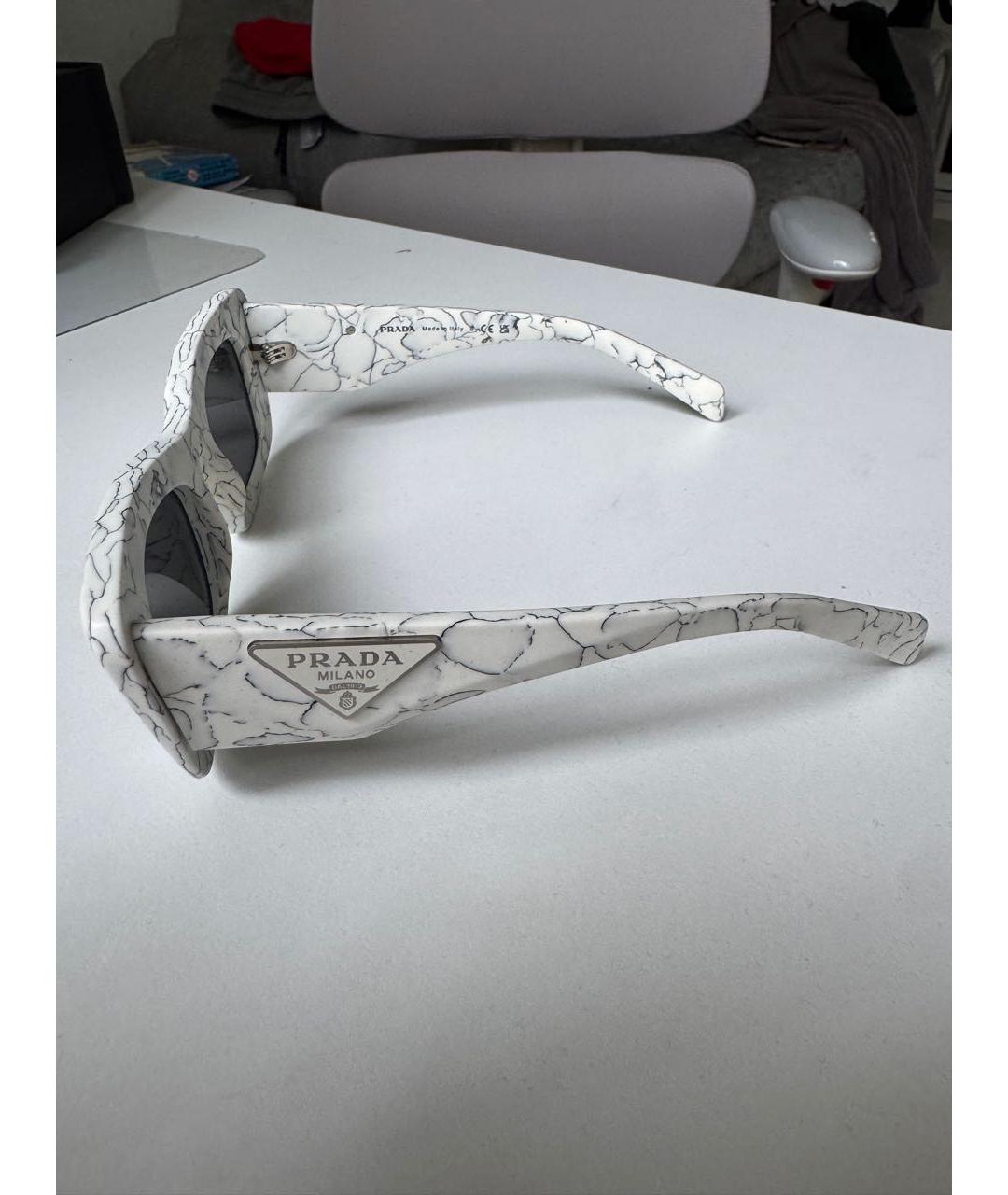 PRADA Белые пластиковые солнцезащитные очки, фото 7