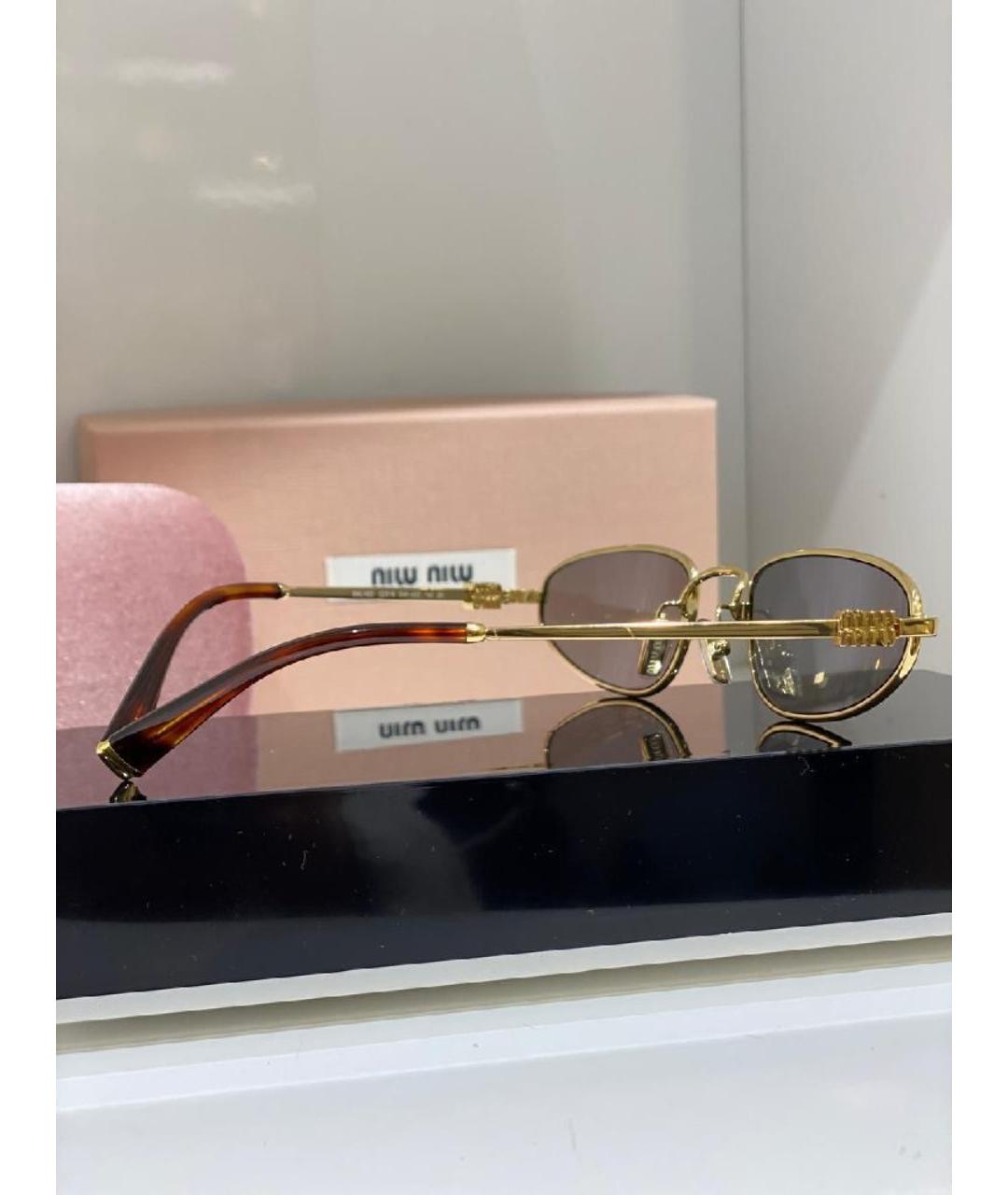 MIU MIU Золотые солнцезащитные очки, фото 2