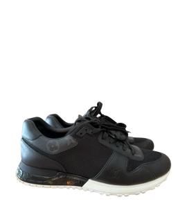 LOUIS VUITTON Низкие кроссовки / кеды