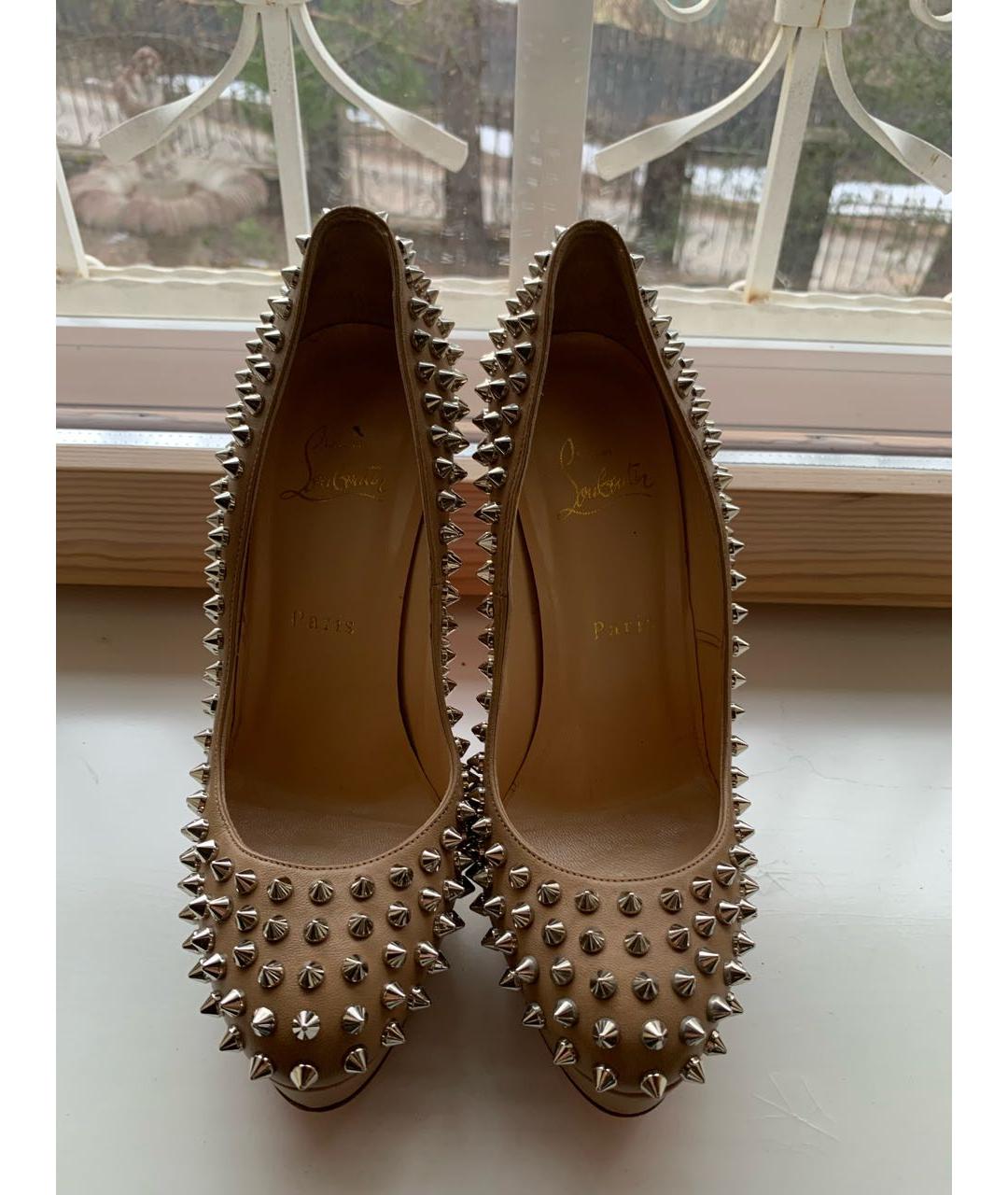 CHRISTIAN LOUBOUTIN Бежевые кожаные туфли, фото 2