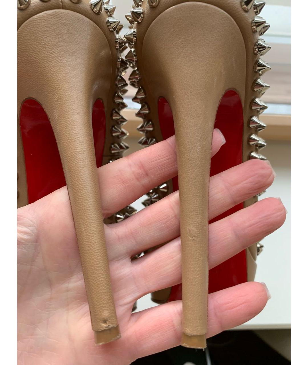 CHRISTIAN LOUBOUTIN Бежевые кожаные туфли, фото 6