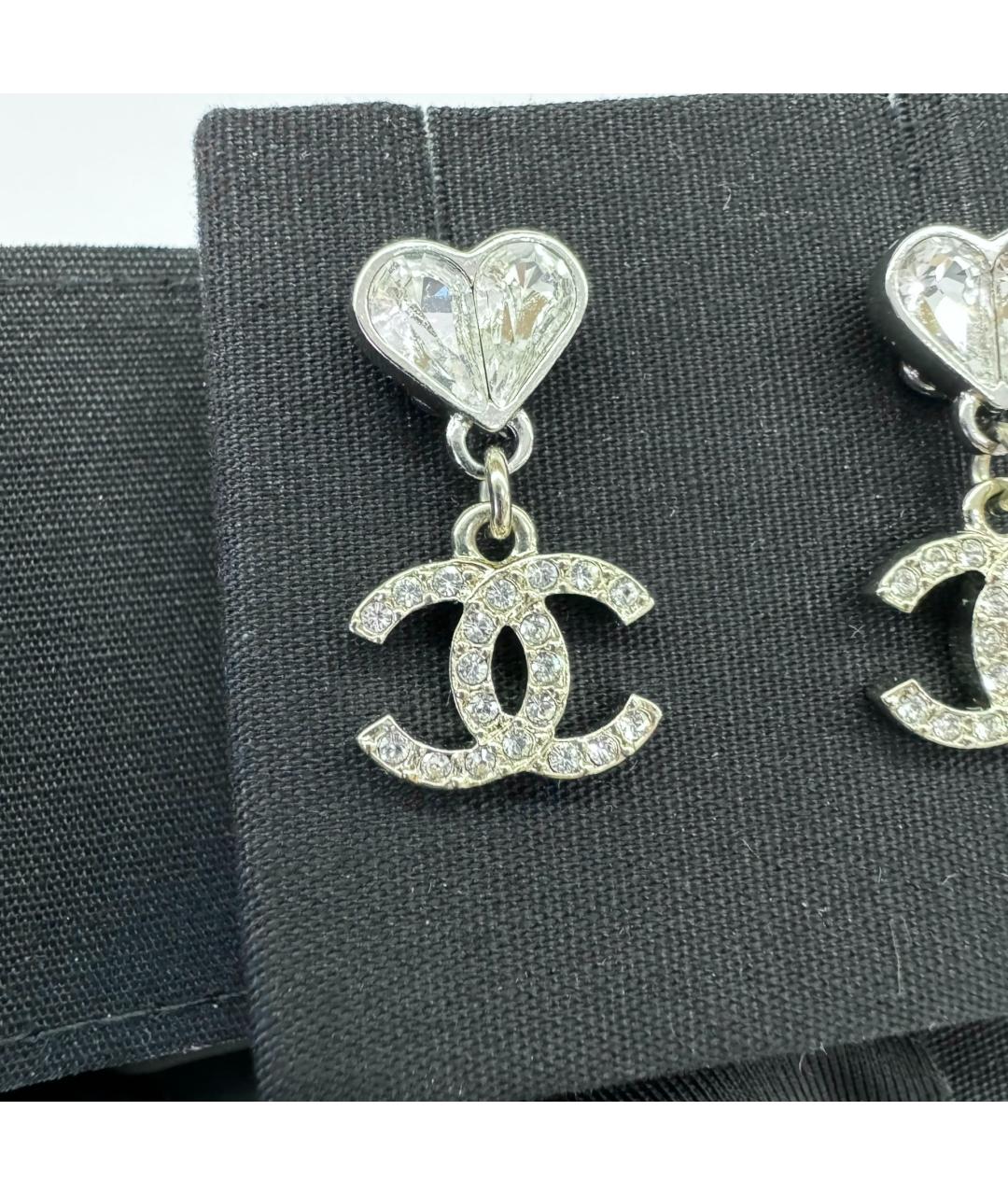CHANEL Белые серьги, фото 3