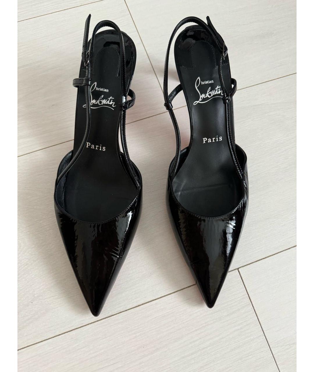 CHRISTIAN LOUBOUTIN Черные лодочки на низком каблуке из лакированной кожи, фото 2