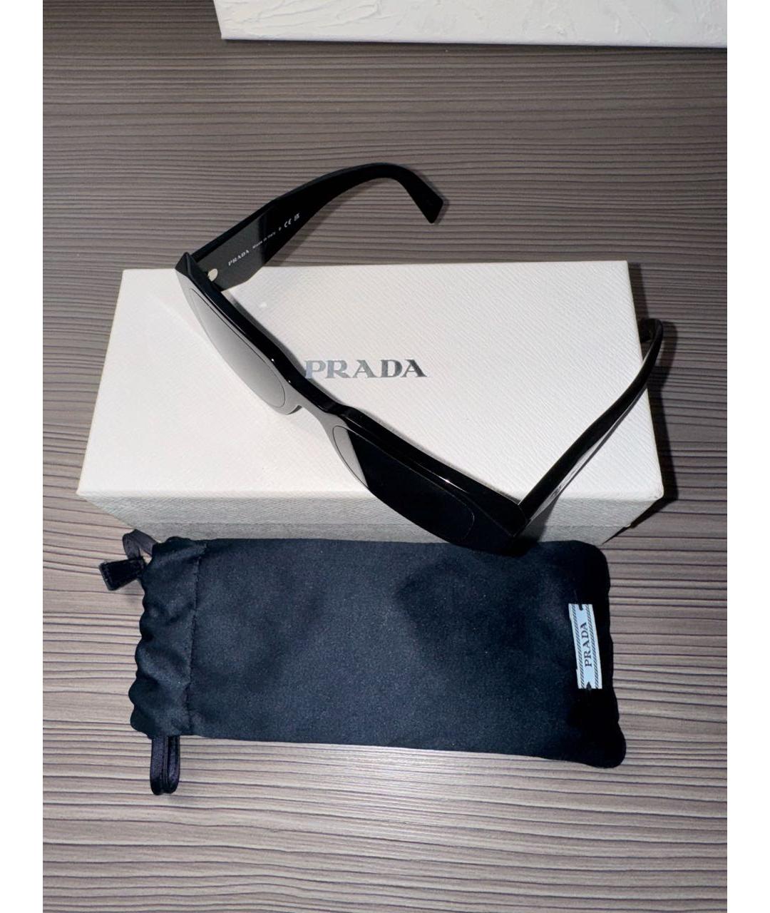 PRADA Черные пластиковые солнцезащитные очки, фото 3