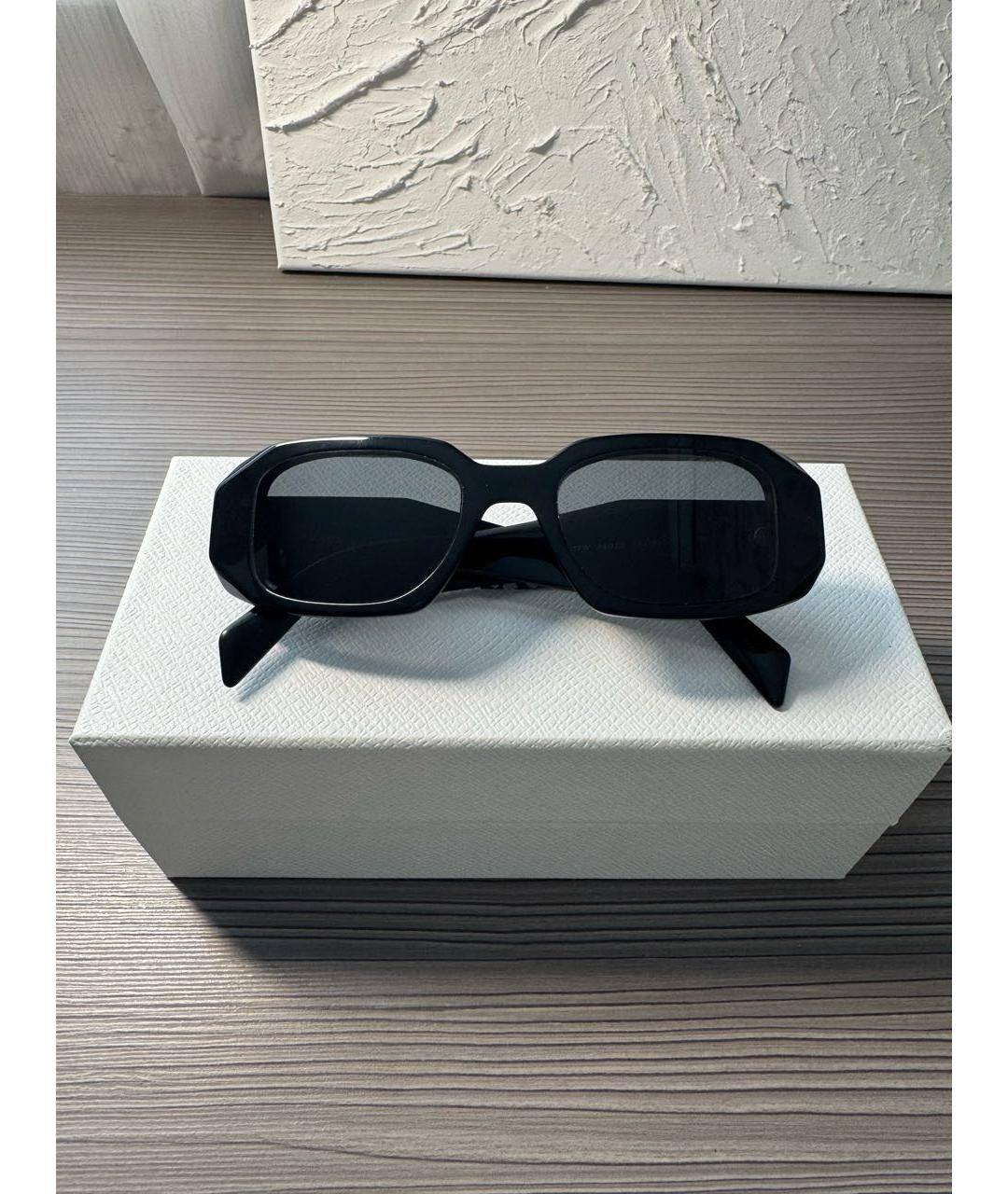 PRADA Черные пластиковые солнцезащитные очки, фото 5