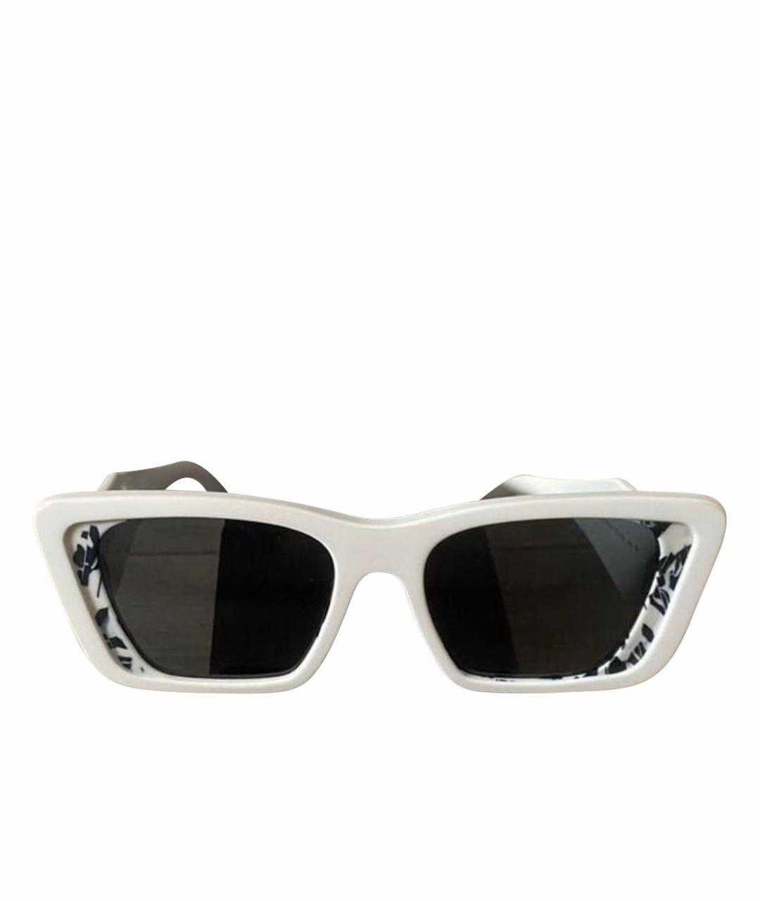 PRADA Белые пластиковые солнцезащитные очки, фото 1